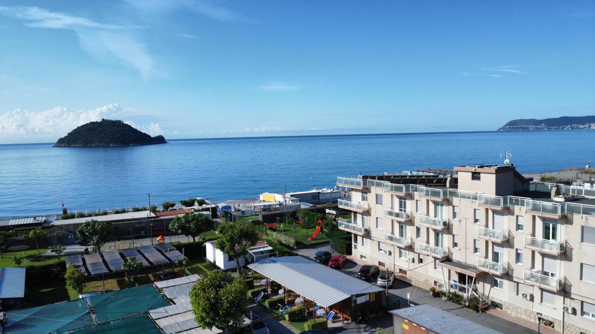 Residence Riviera Albenga Exterior foto
