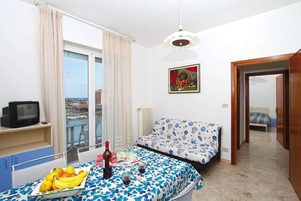 Residence Riviera Albenga Habitación foto