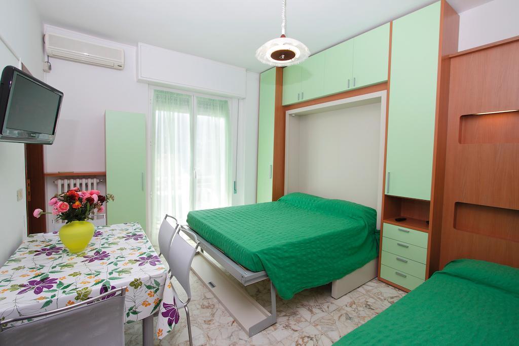 Residence Riviera Albenga Habitación foto